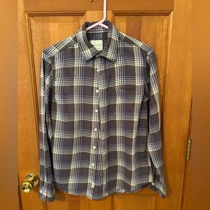 Men’s AE Supersoft Everyday Button Up Shirt